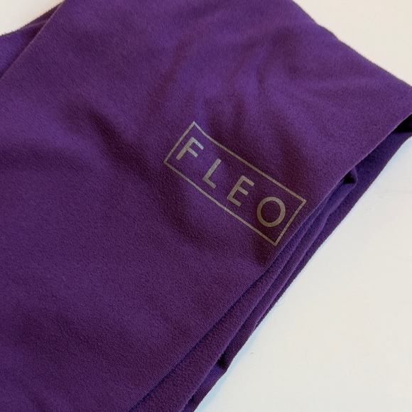 Fleo Vibrant Violet Leggings - Picture 5 of 5